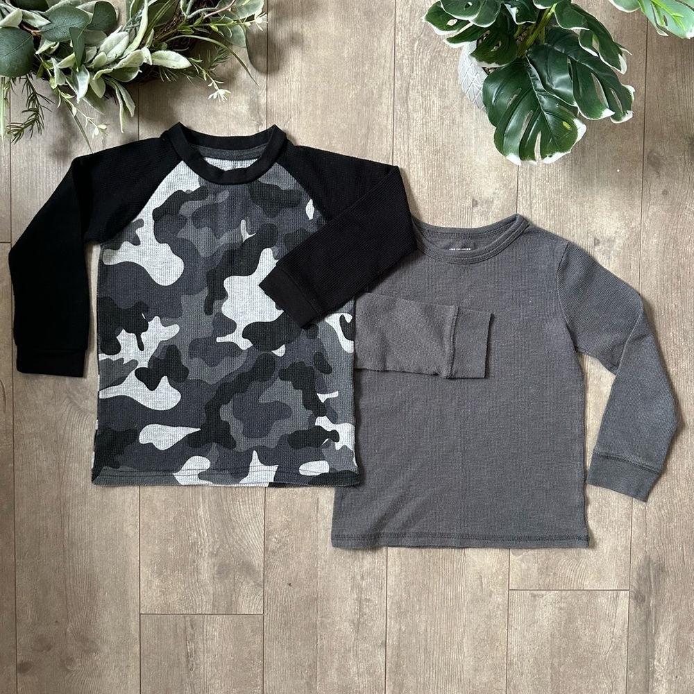 Boys Thermal Long Sleeve Shirt Bundle Lot of 2 Size 5T Camouflage & Solid Gray